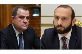 Bayramov və Mirzoyan arasında telefon danışığı olub