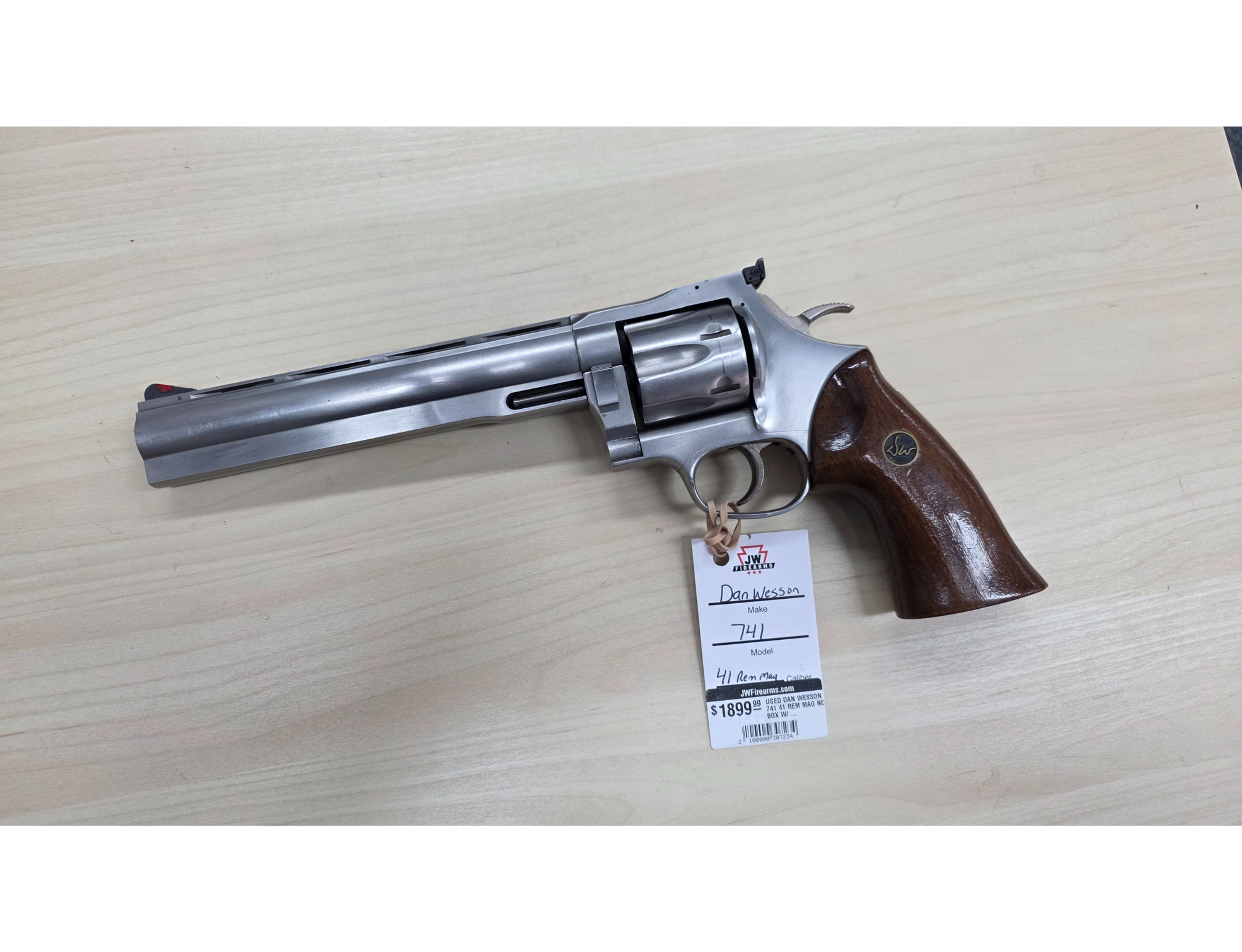 DAN WESSON 741 41 REM MAG