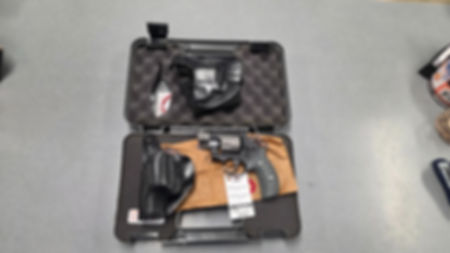 SMITH & WESSON 327 PC 357 MAG