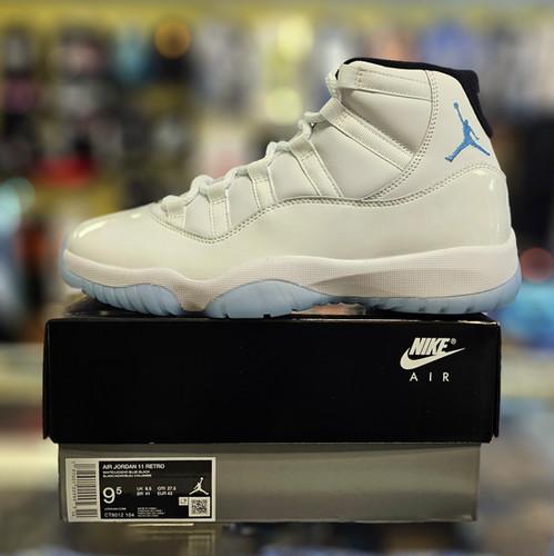 AIR JORDAN 11 RETRO 