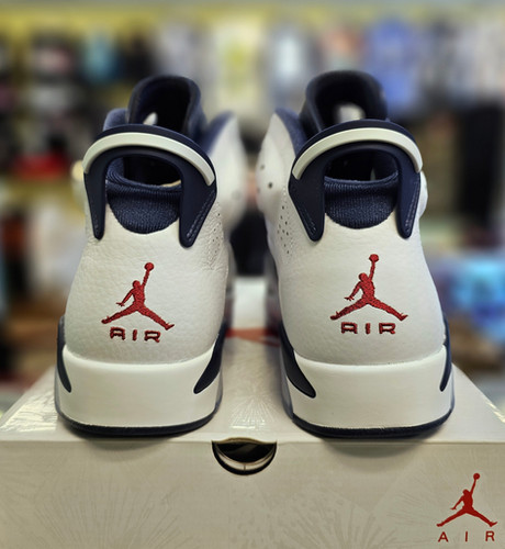 Air Jordan 6 ホワイト Air Jordan 6 Retro Olympic 2024 White Navy Blue CT8529-164