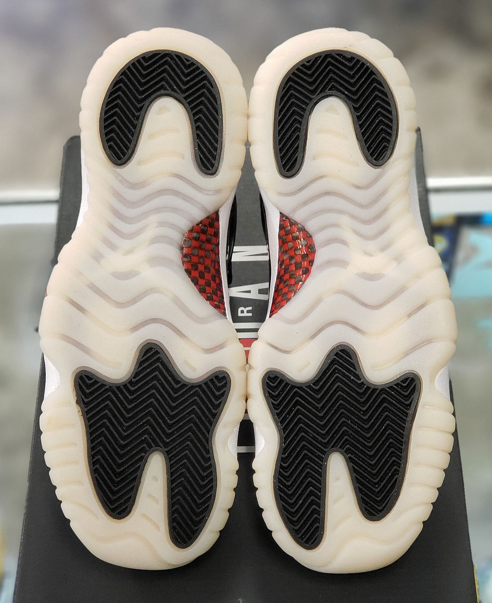 Thumbnail: AIR JORDAN 11 RETRO LOW (GS) "72-10" 2022 SZ. 6Y/ 7.5(W) 528896-001 DS