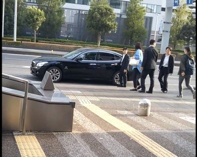 身辺警護SP学院の警護実習(訓練)