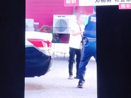 拳銃で撃たれると…