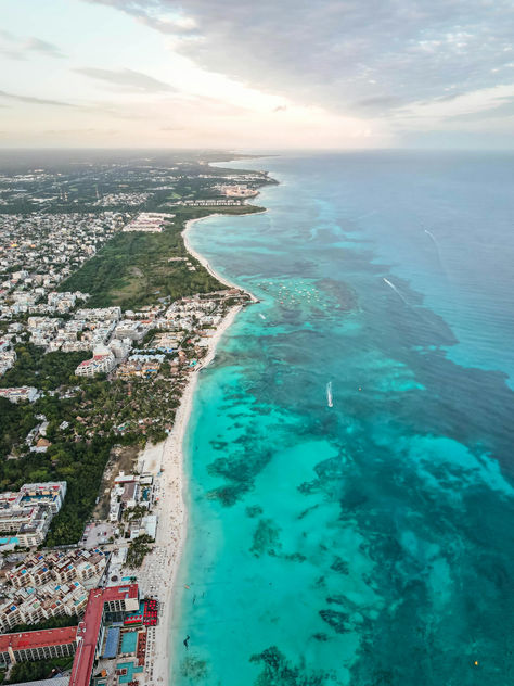 Ventajas Competitivas de Invertir en la Riviera Maya con Corax Solutions