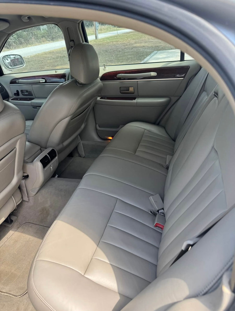 Thumbnail: 2003 Lincoln Town Car ~ Executive Sedan 4D