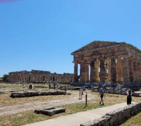 le spettacolari rovine di Paestum nel Cilento