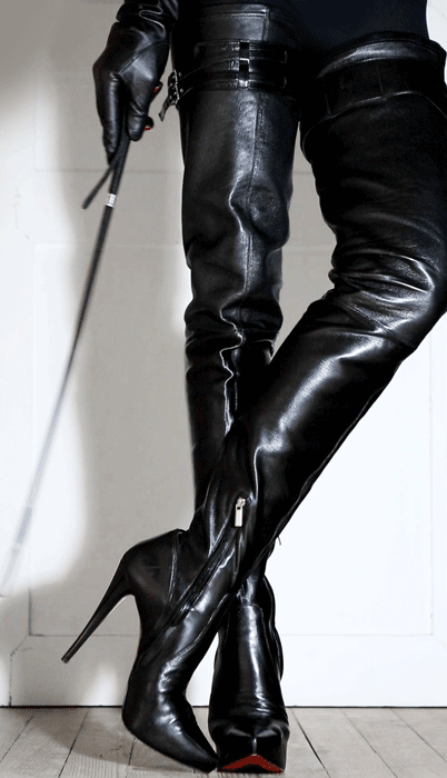 femdoms-and-fetishes.gif