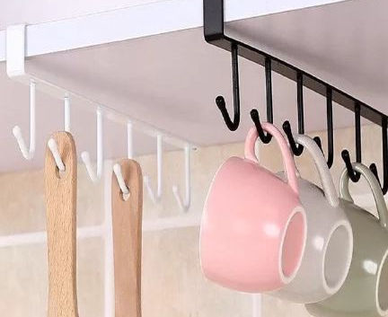 Item 137 - Gancho organizador de utensílios de cozinha para armário.