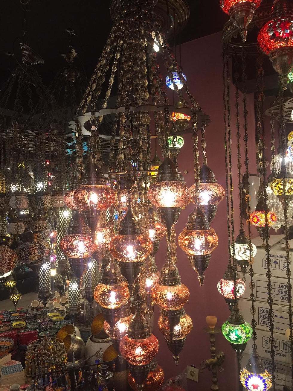 الصورة المصغرة: UNIQUE OTTOMAN CHANDELIER, 25 LAMPS