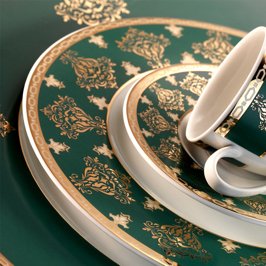 Thumbnail: 97 PIECES EXCLUSIVE TURKISH PORCELAIN DINNERWARE