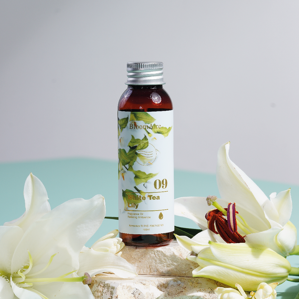Thumbnail: White Tea Lily PURE Oil No. 09