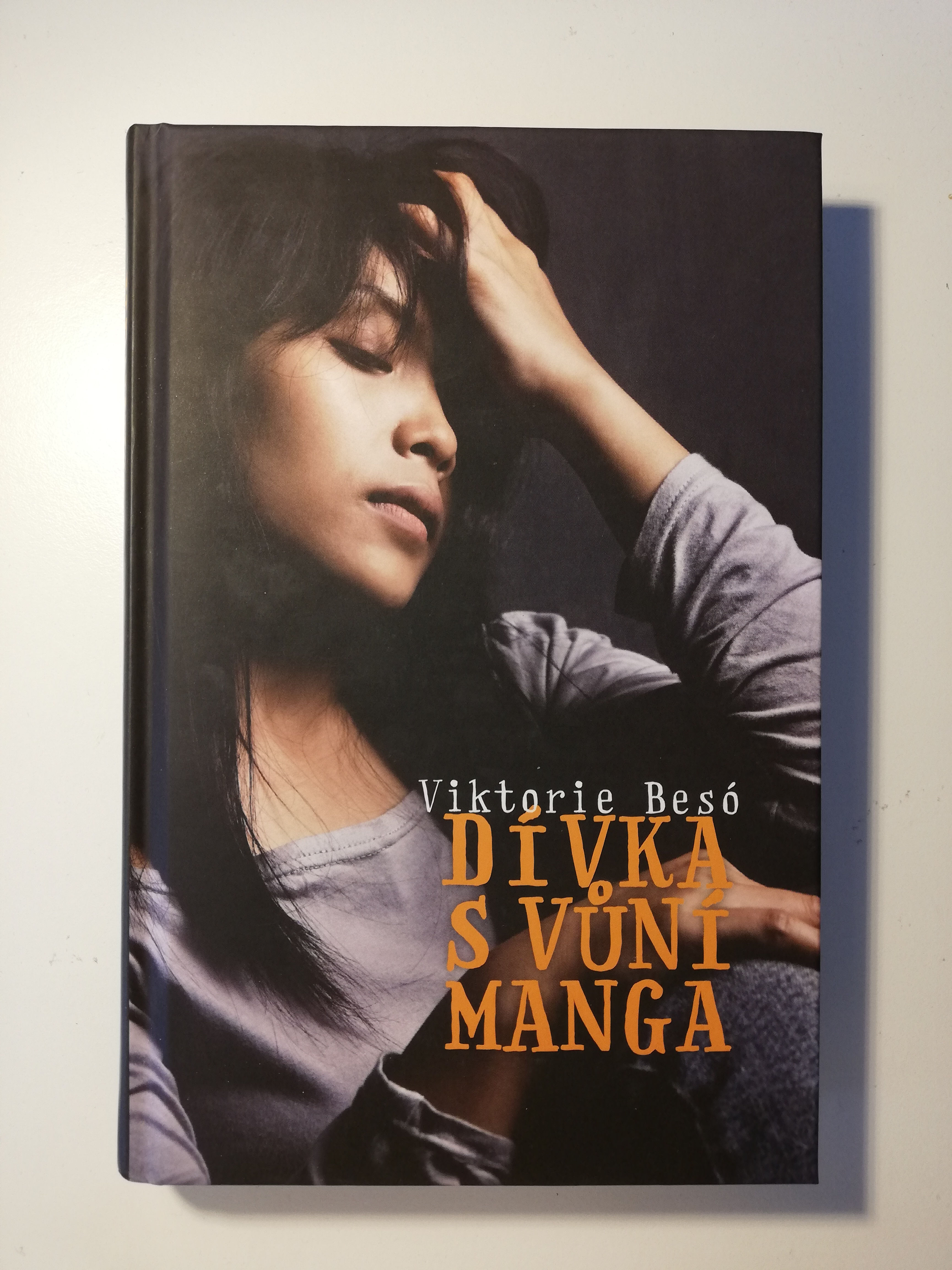 Dívka s vůní manga - Viktorie Besó