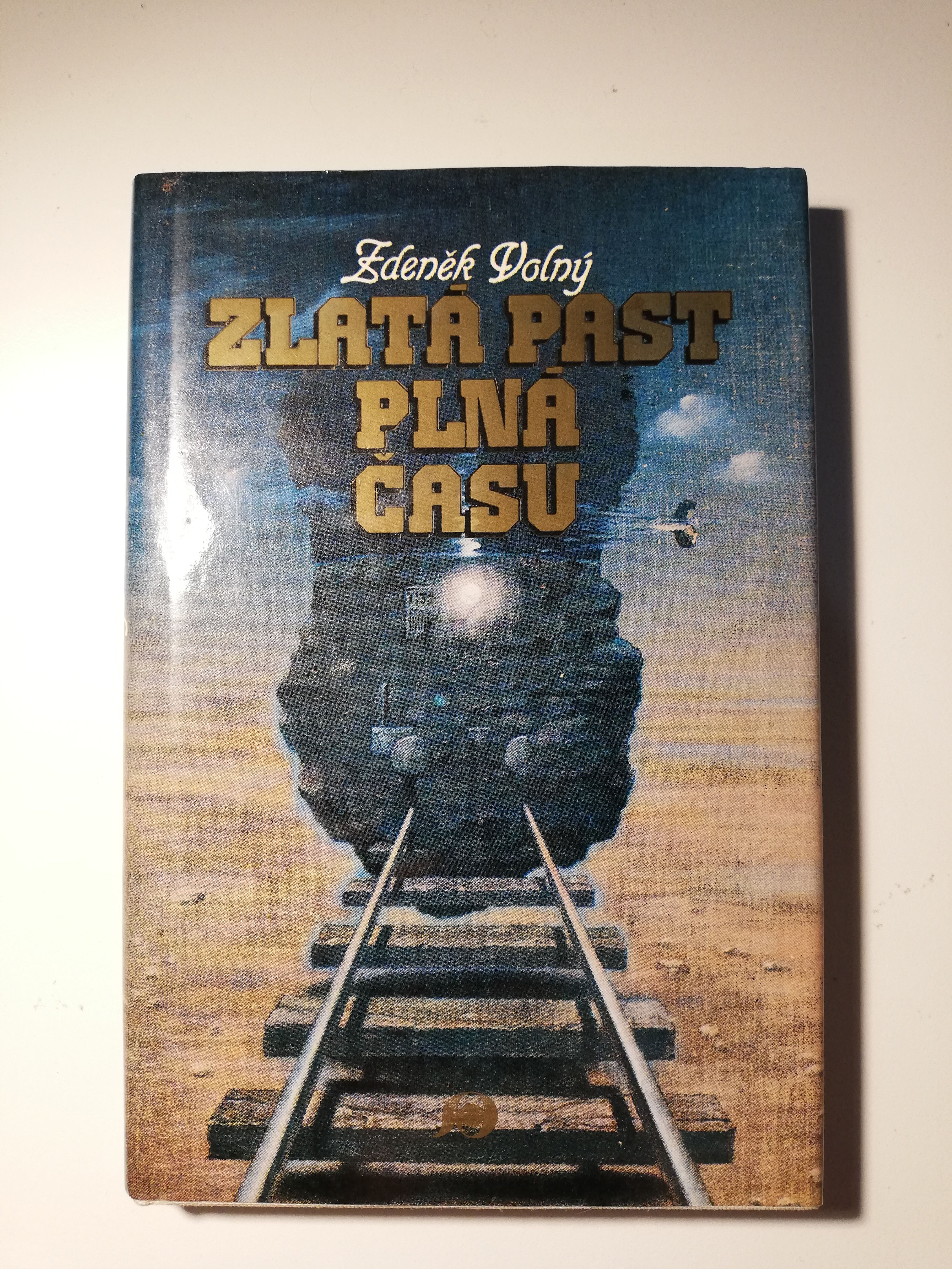 Zlatá past plná času