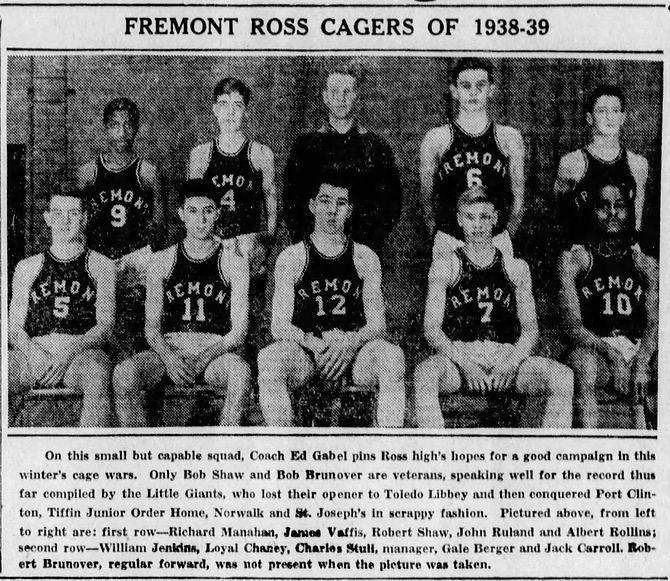 The_News_Messenger_1939_01_03_1939 TEAM PHOTO.jpg