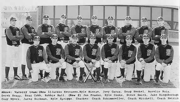 2003 Baseball Team.jpg