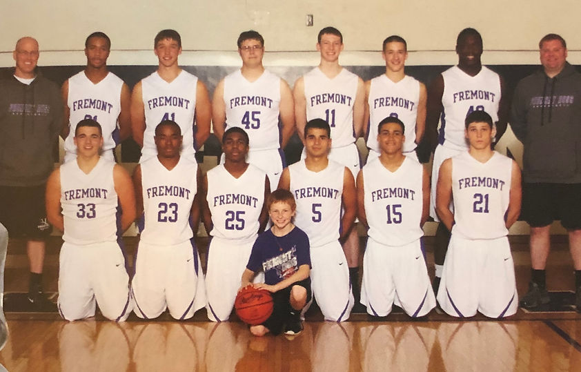 2013-2014 BOYS BASKETBALL. team photo.jpg