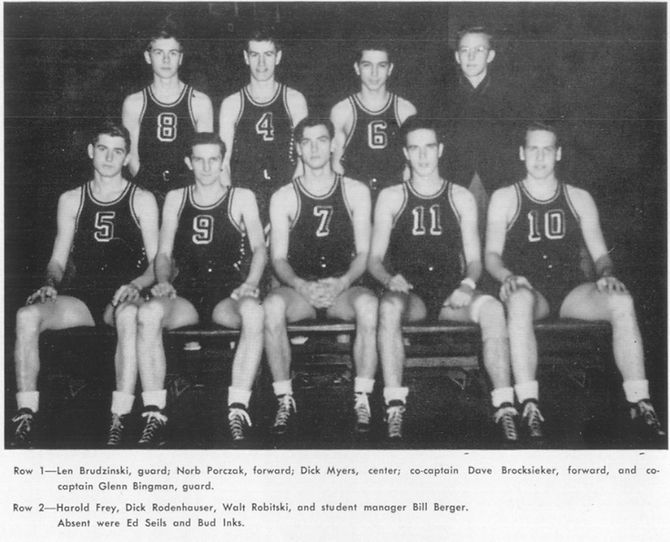 1942-1943 BOYS BASKETBALL team photo.jpg