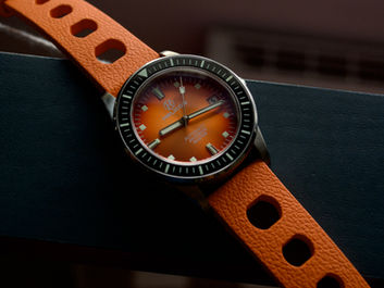 A tool watch done right – Helicon Master 62 Iridium Skin Diver   
