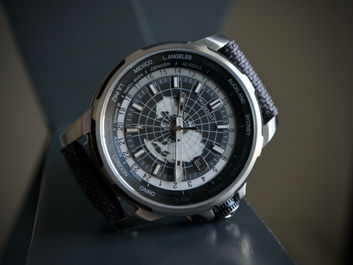 A great fusion – Wishdoit Eternal Earth Worldtimer
