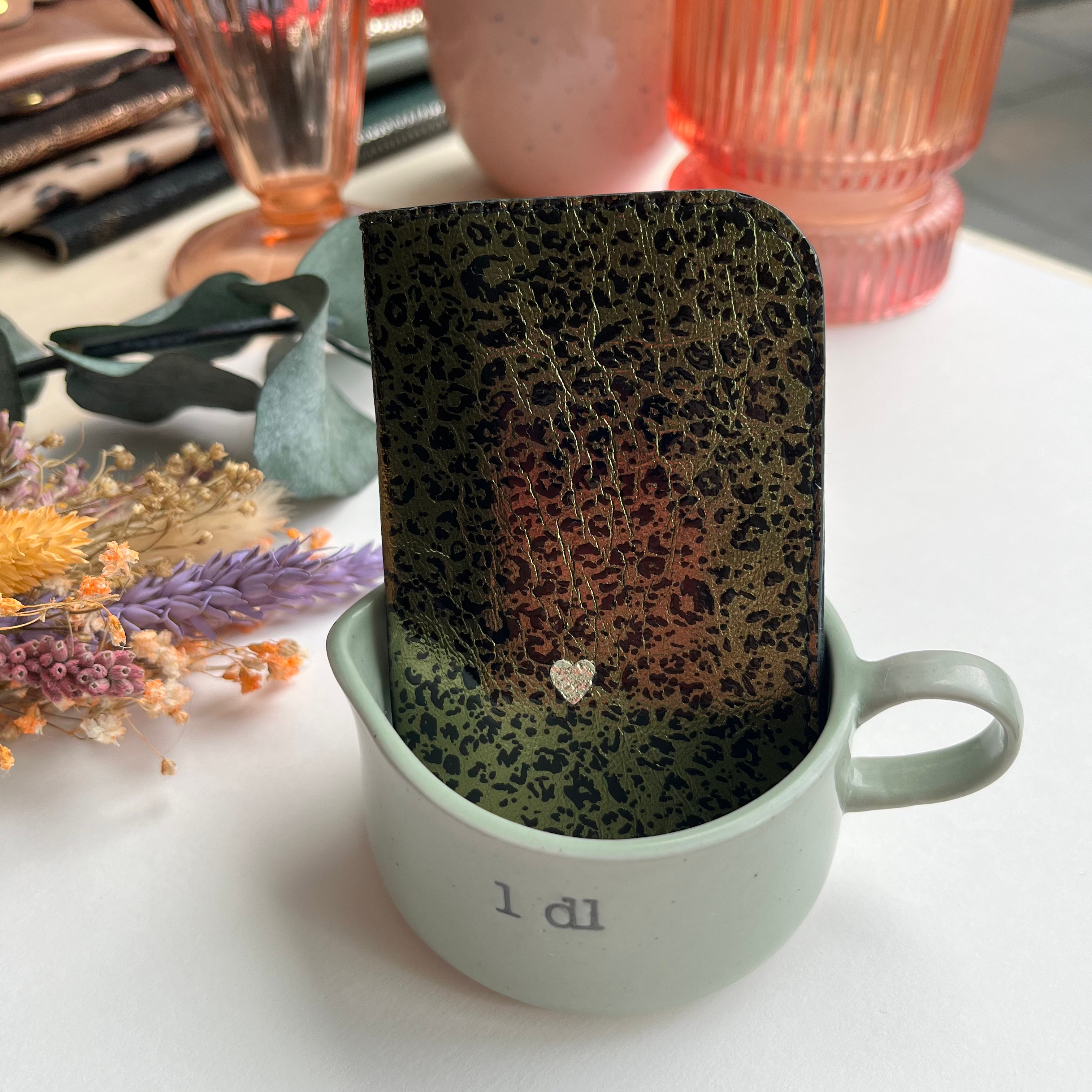 Etui porte-carte plié