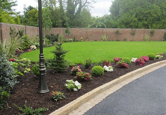 gold_granite_kerbing.jpg