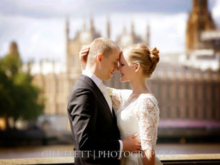 Houses of Parliament backdrop for an intimate wedding in London