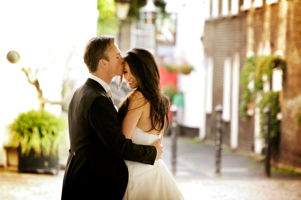 Berkeley hotel wedding couple