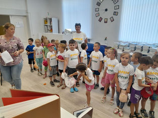 02 Экскурсия в школу.jpg