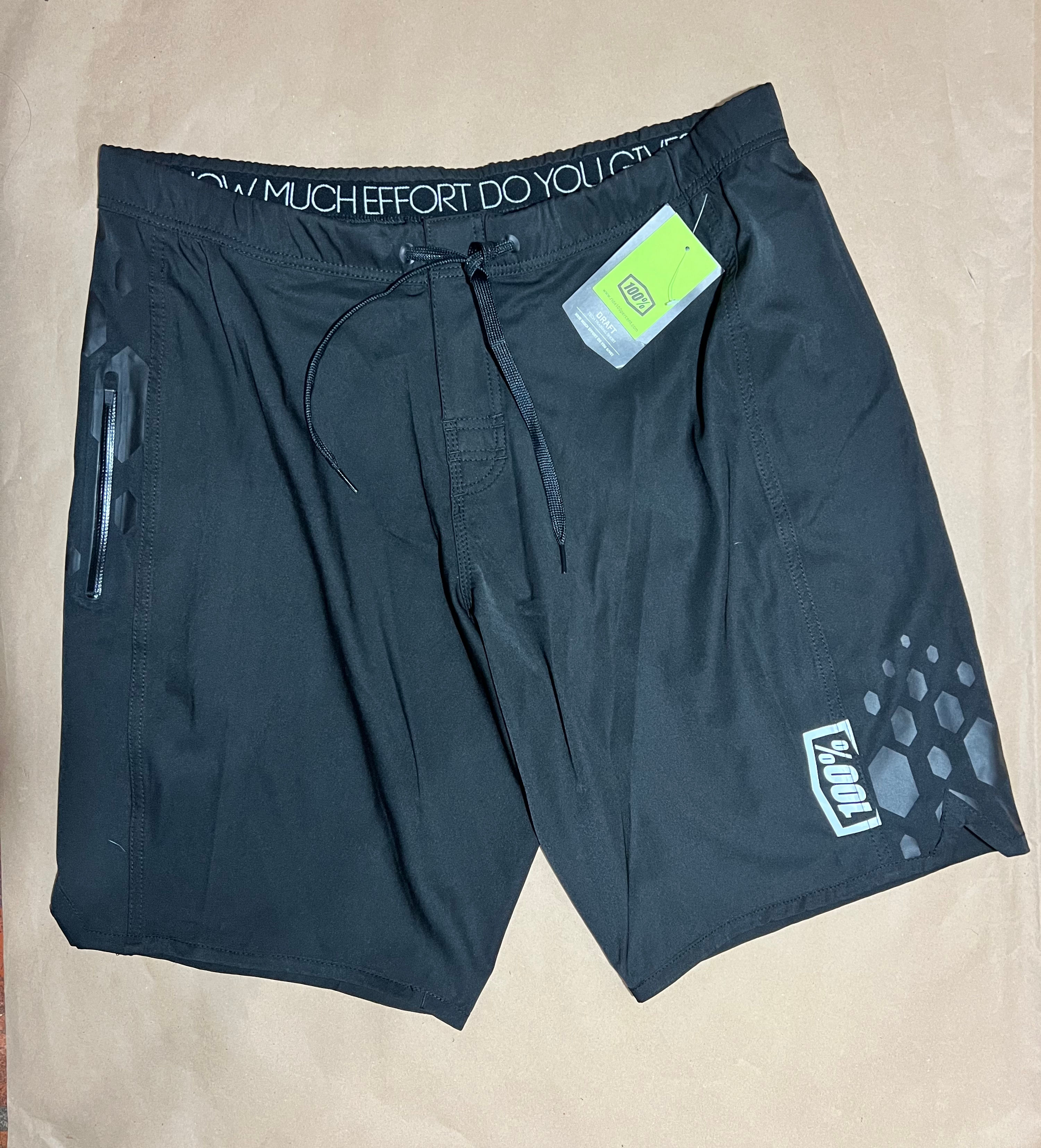 Short 100% Draft tech training talle XL (nuevo)