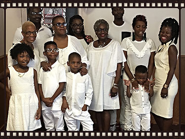 Trina Wilson, Yvette Hunter and Tracey Hunter's family
