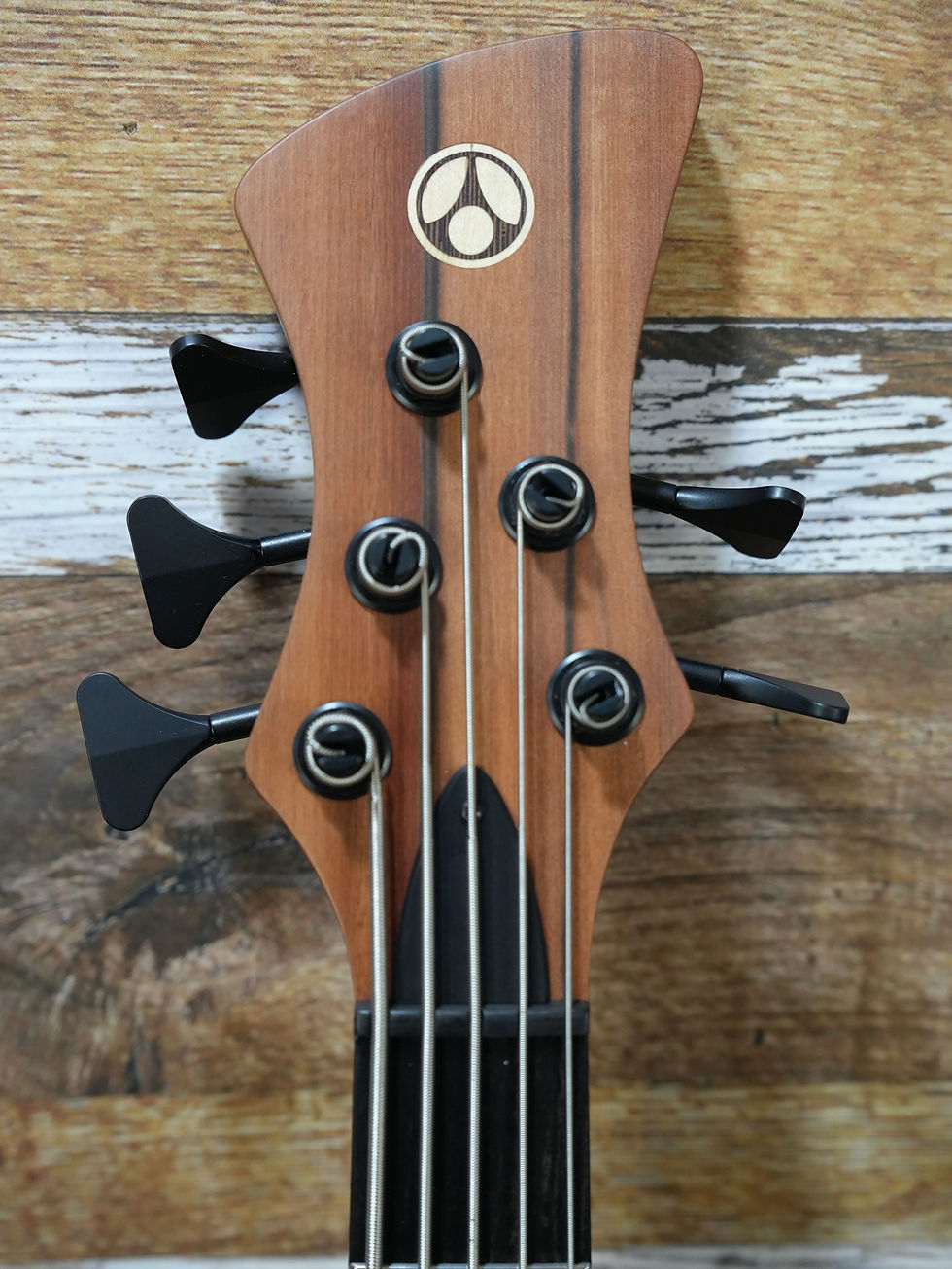 Thumbnail: Adamovic Katana 5 with Tineo top