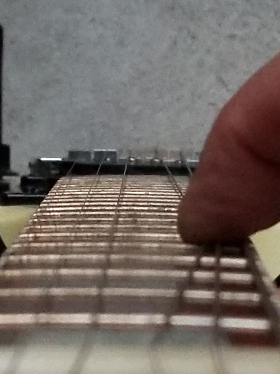 Thumbnail: 1996 Guild S-100