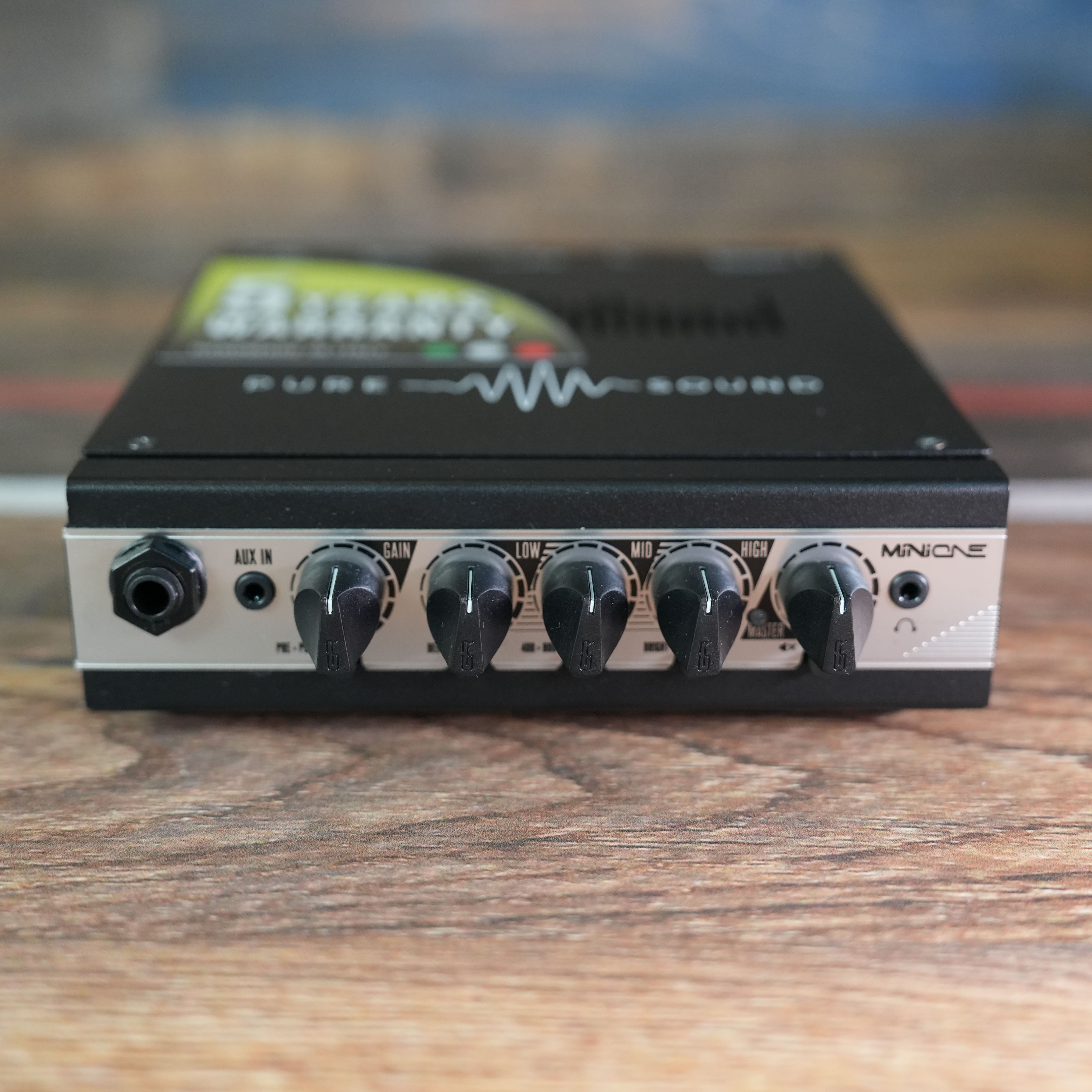 GR Bass Mini ONE 350W bass amplifier WITH carry bag