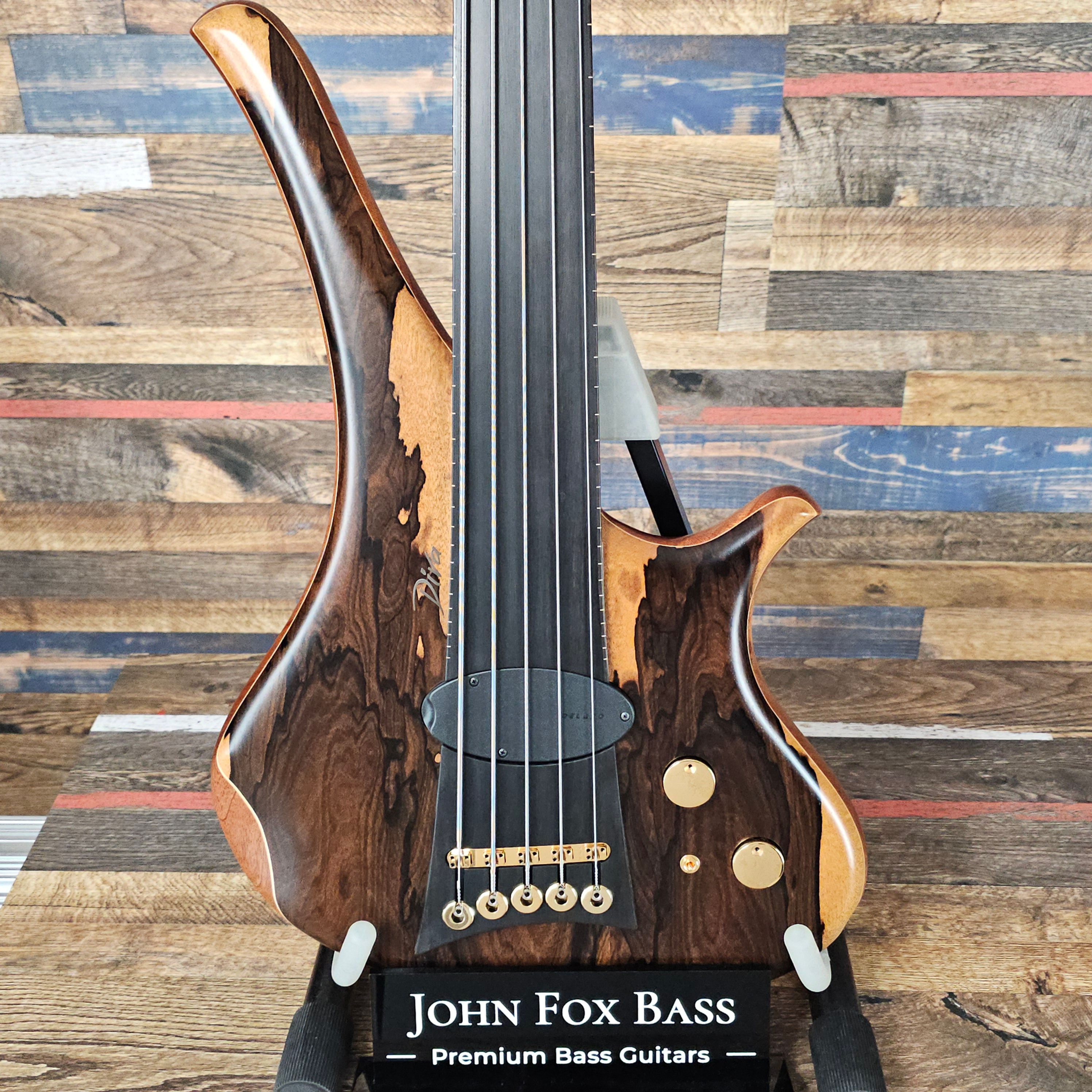 Marleaux Diva 5-string Fretless with Ziricote top