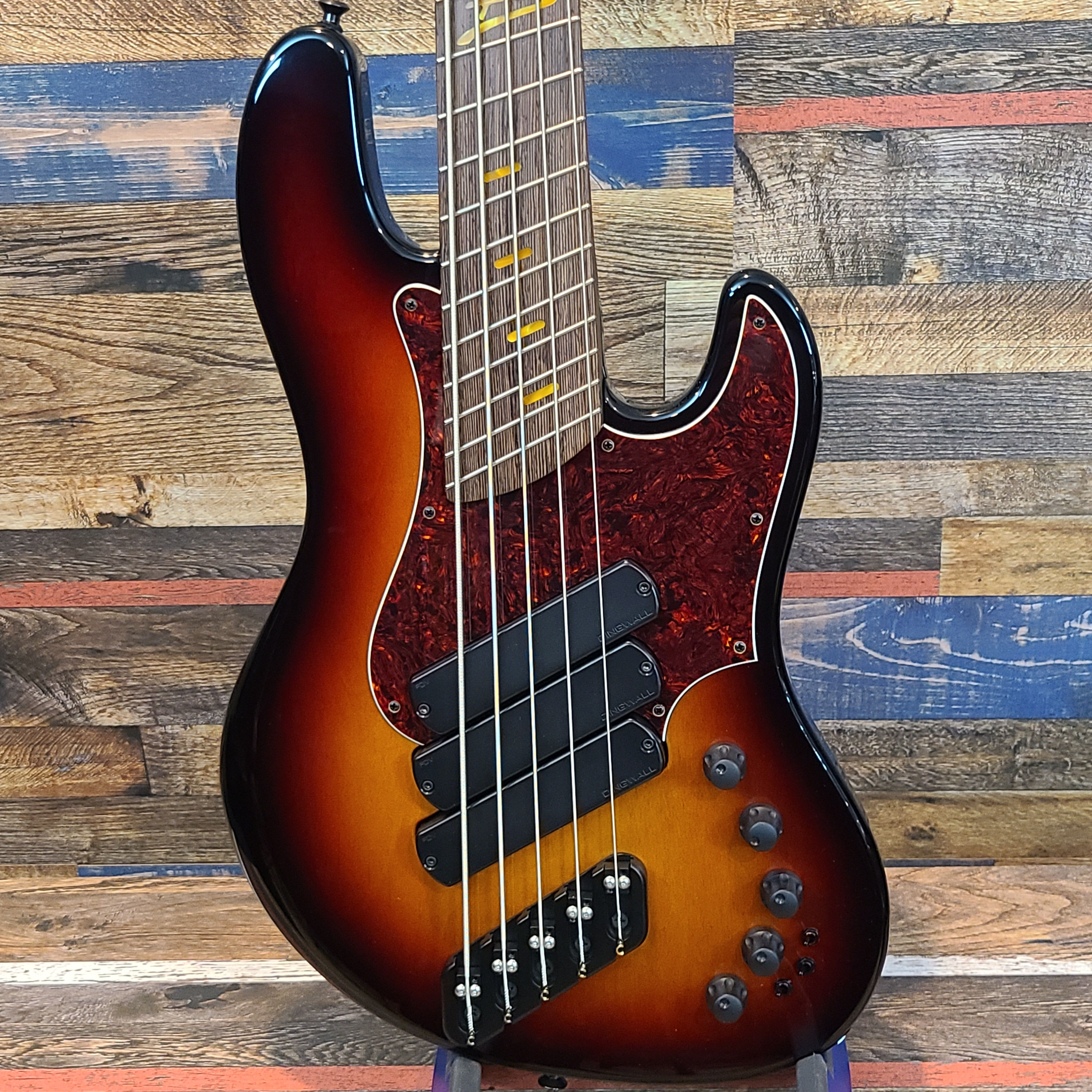 Dingwall Super J 5-string 3-tone Sunburst