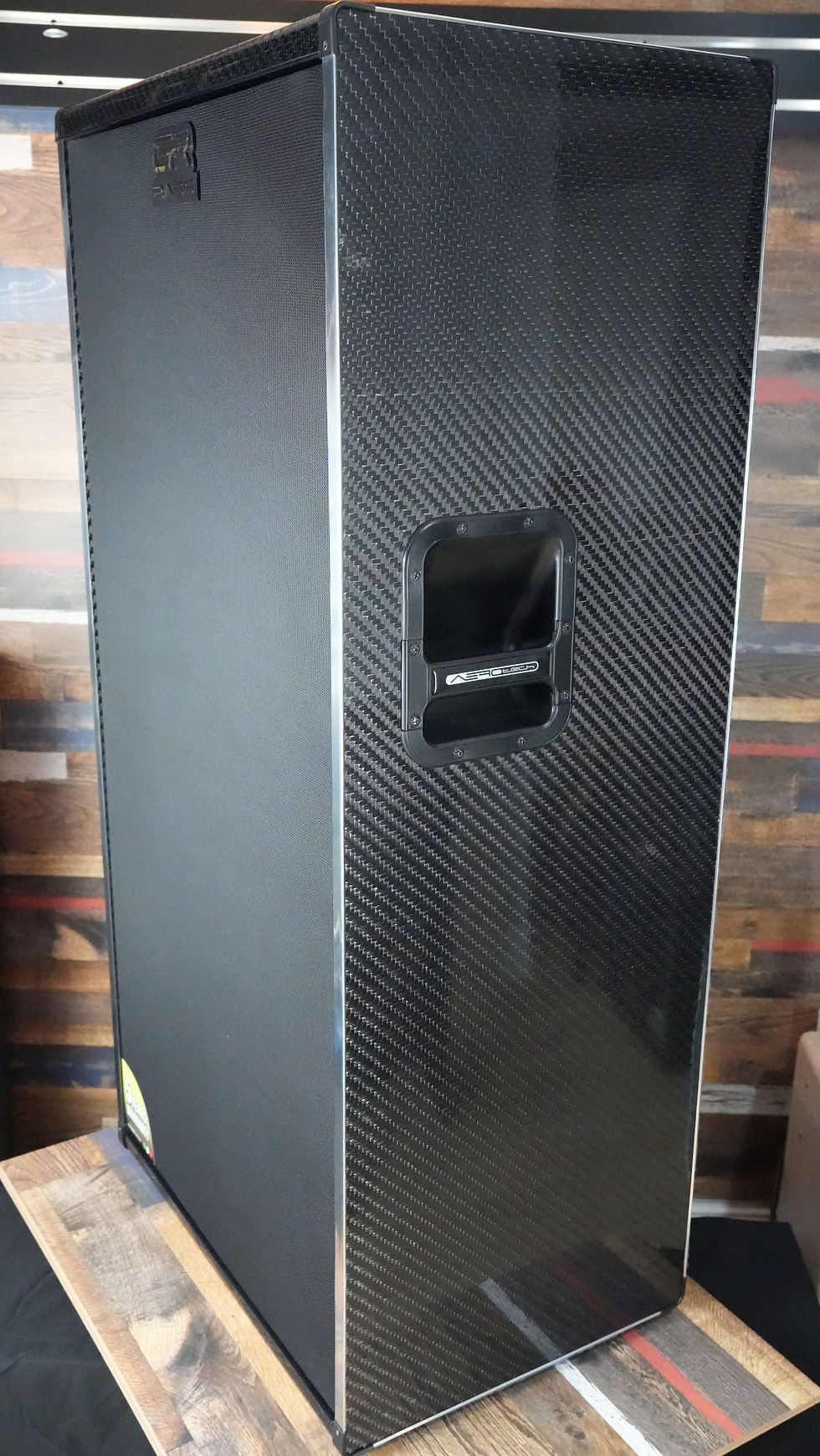 Thumbnail: GR Bass AT 810 - 1600W at 4 ohms - only 53 lbs!