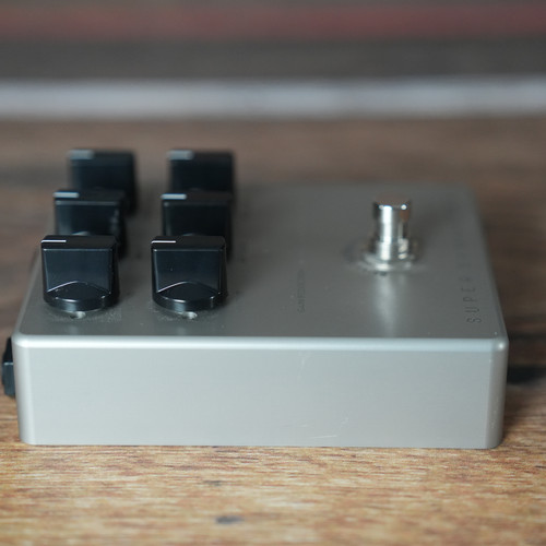 ベース Darkglass Super Symmetry Compressor Darkglass Super Symmetry Bass Compressor Pedal | Sweetwater