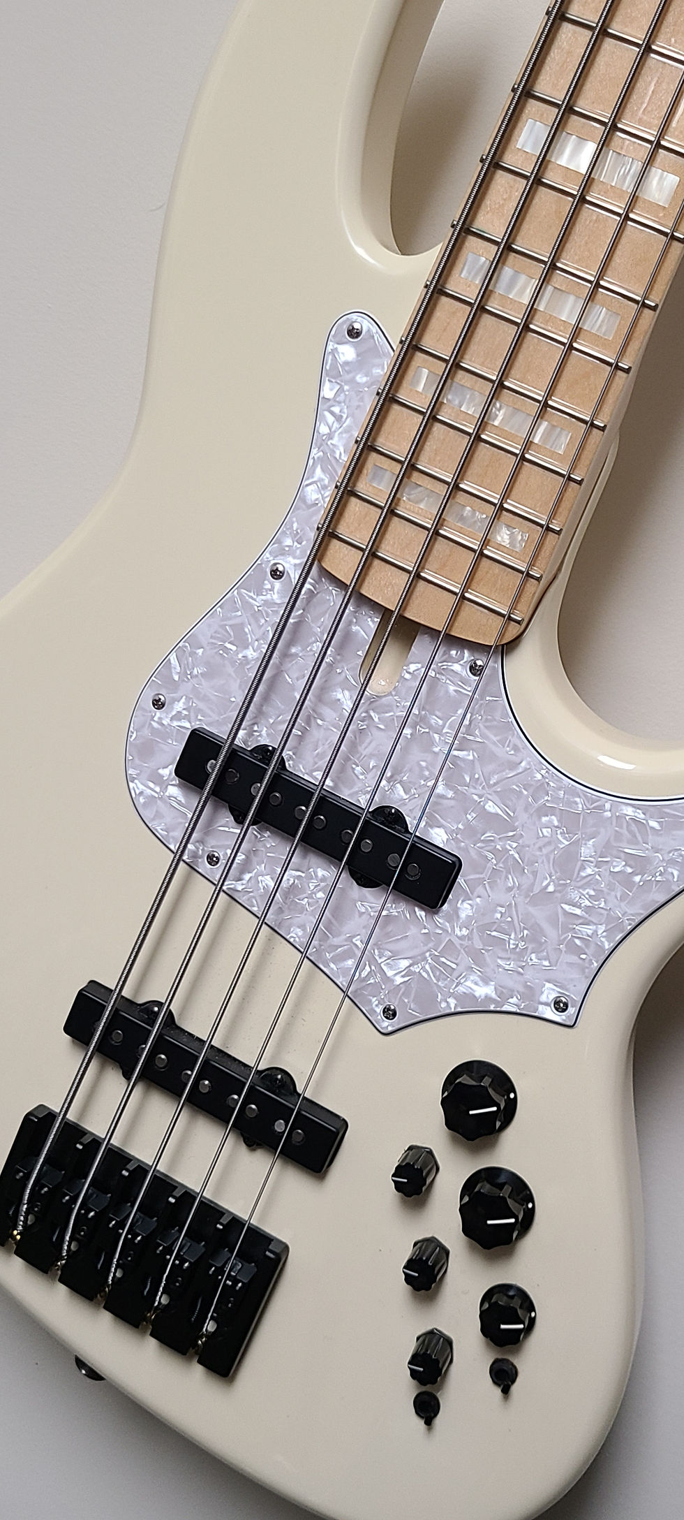 Thumbnail: New York Bass Works RS5 - Olympic White