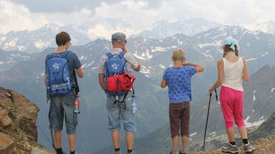 7 Secrets to Travel Easy with Kids that No One Said You