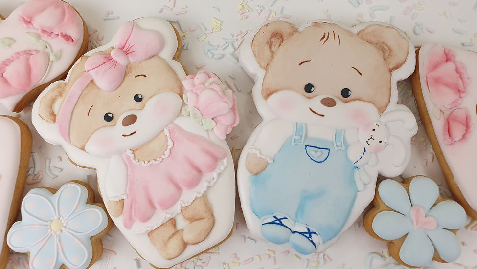 Toppere ursuleți din turtă dulce decorați cu royal icing, pentru tort și candy-bar