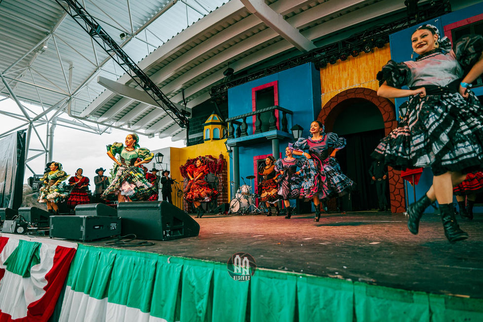 Mexican Fiesta Fest - Milwaukee, WI - Latino Artist Festival-37.jpg