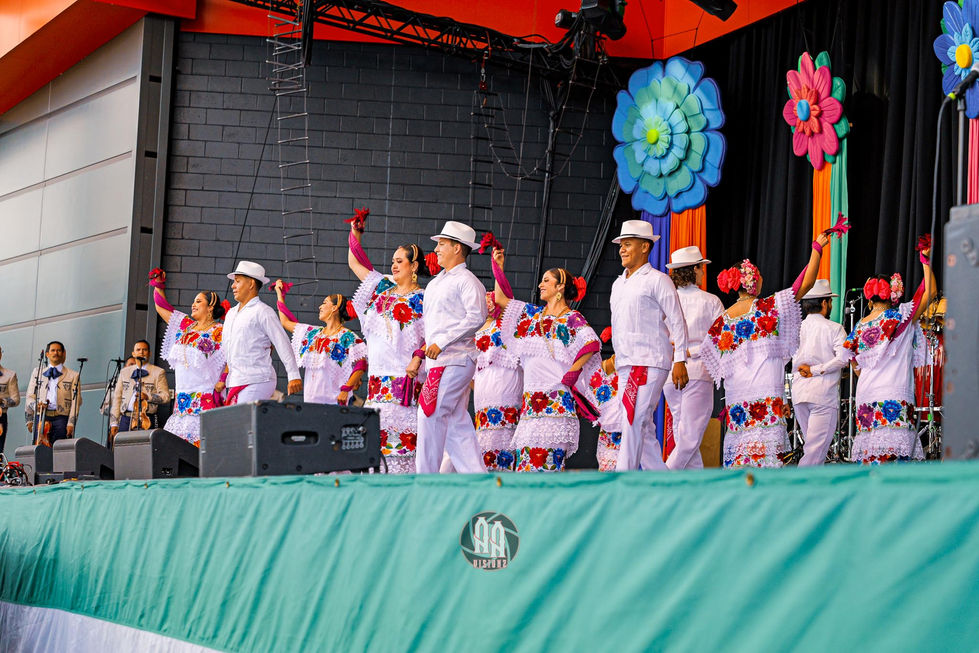 Mexican Fiesta Fest - Milwaukee, WI - Latino Artist Festival-33.jpg