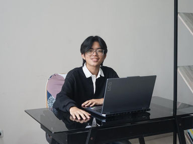 Hiring - Graphic Designer (Part Time)