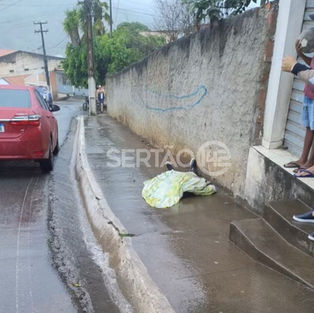 Homem é encontrado morto em via pública em Água Branca; causa da morte ainda é desconhecida