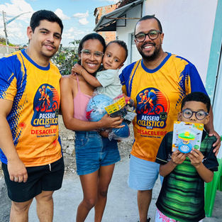 SMTT realiza ação solidária em homenagem ao Dia das Crianças em Delmiro Gouveia