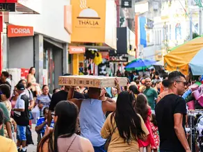 Alagoas chega a 208 anos com a menor taxa de desemprego e mais 145 mil fora da linha de pobreza