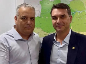 Flávio Bolsonaro anuncia deputado Alfredo Gaspar como vice na chapa dele à Presidência