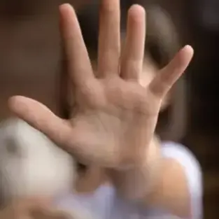 Estupro em Junqueiro: avó cobrava R$ 10 para tio e vizinho cometerem os abusos