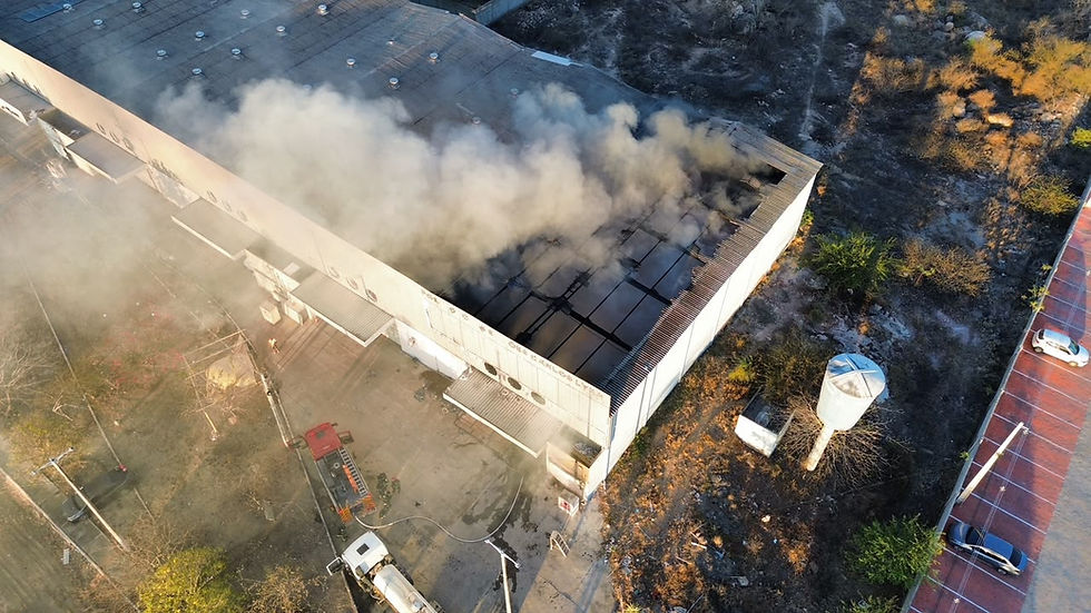 Incêndio atinge galpão do Polo de Confecções em Delmiro Gouveia